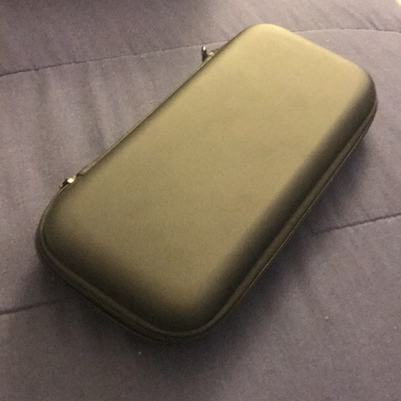 Nintendo Switch - Picture 4 of 5